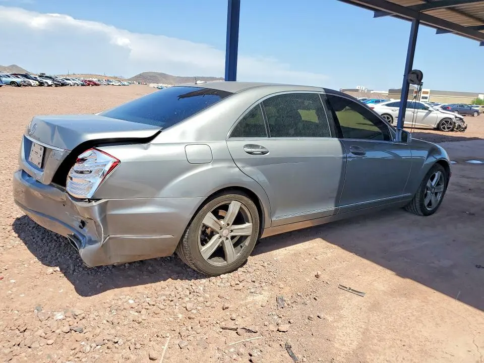 2011 MERCEDES-BENZ S 550  