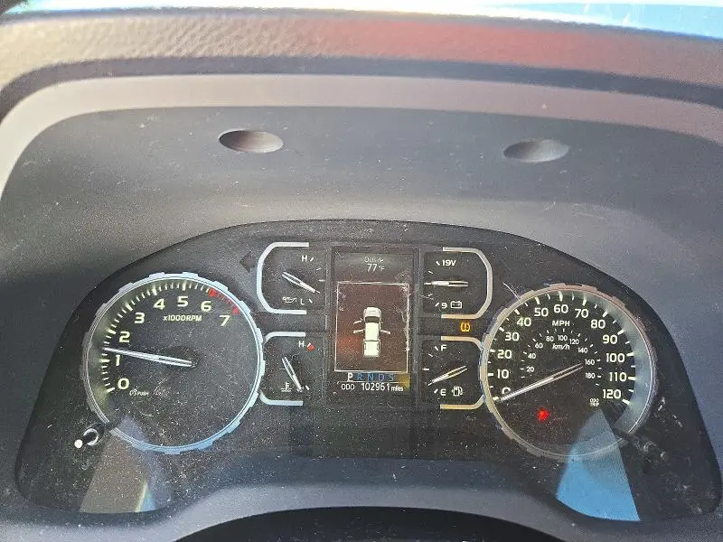 2021 TOYOTA TUNDRA SR5  