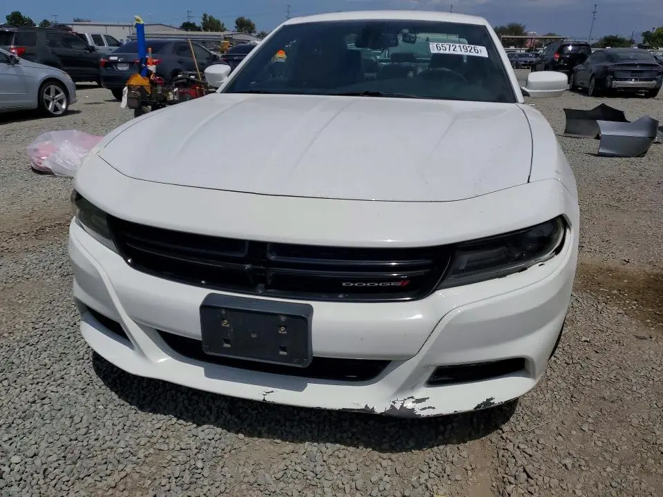 2016 DODGE CHARGER SXT  