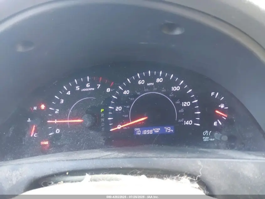 2011 TOYOTA CAMRY LE