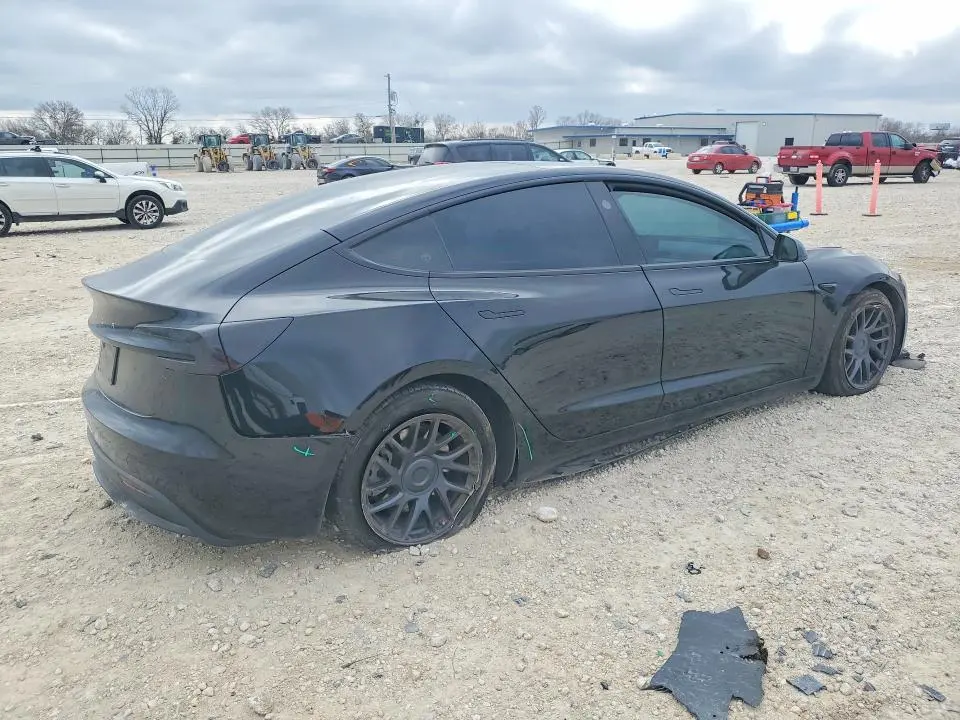 2024 TESLA MODEL 3   