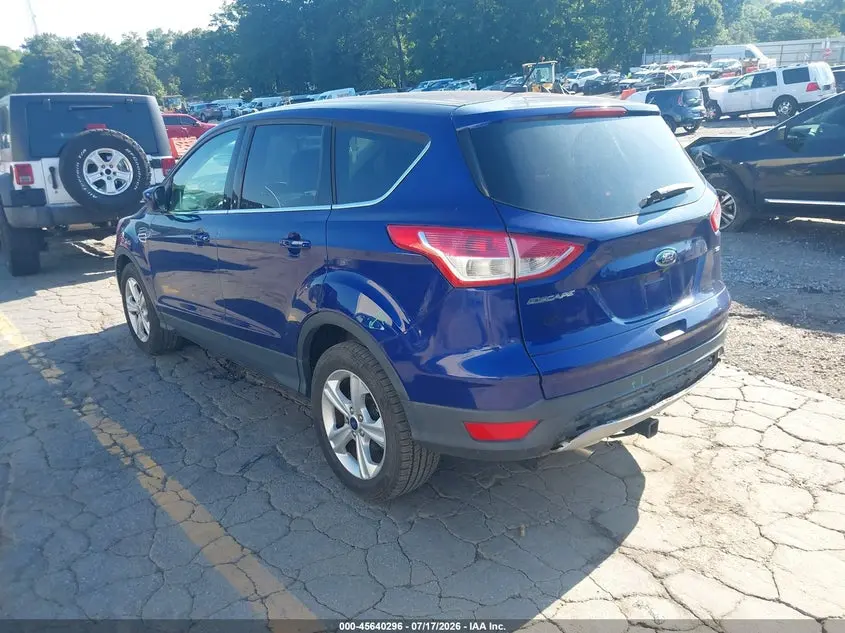 2015 FORD ESCAPE SE