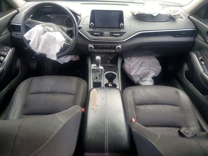 2021 NISSAN ALTIMA SV  