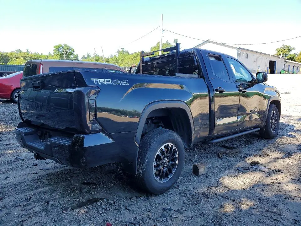 2023 TOYOTA TUNDRA SR5  