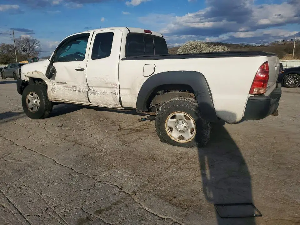 2014 TOYOTA TACOMA BASE  