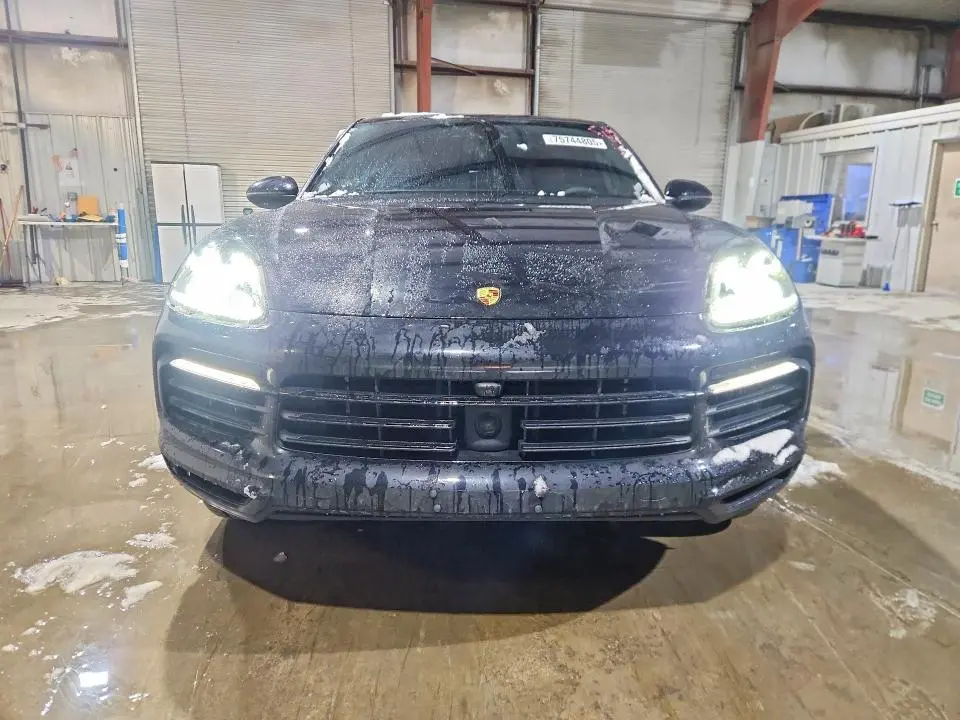2020 PORSCHE CAYENNE S COUPE  