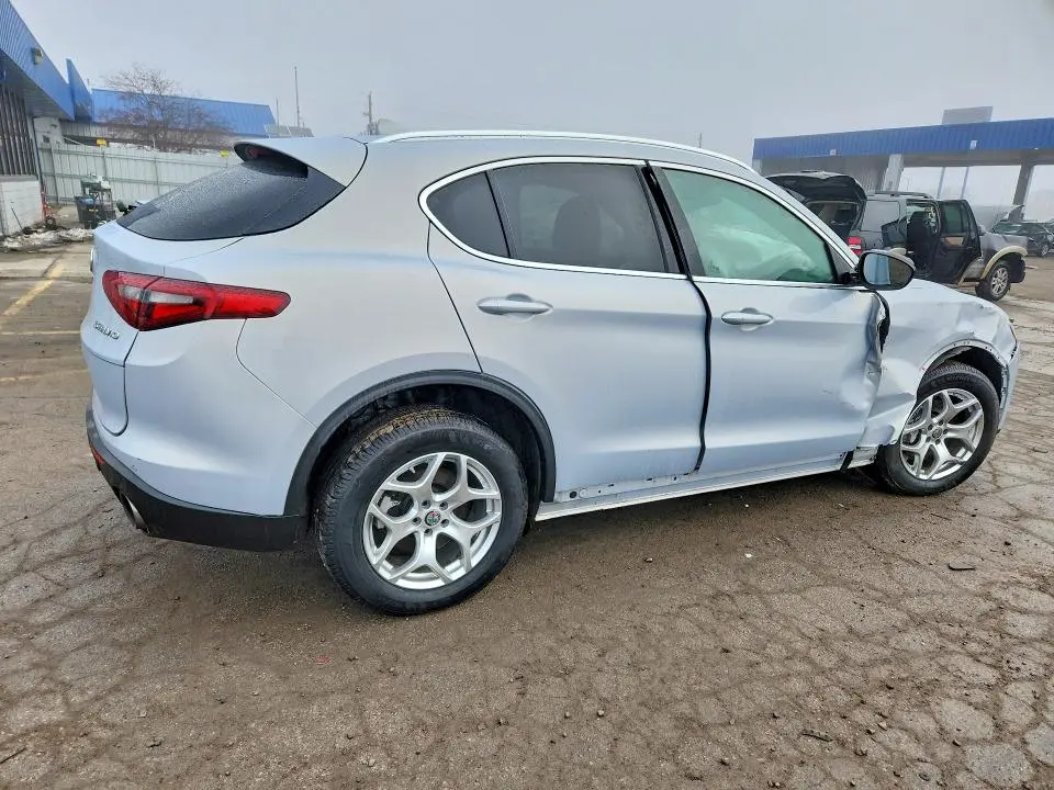 2021 ALFA ROMEO STELVIO SPORT  