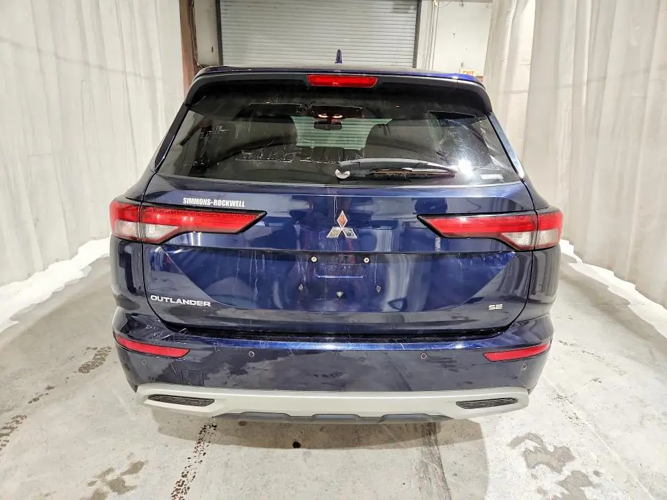 2022 MITSUBISHI OUTLANDER SE  
