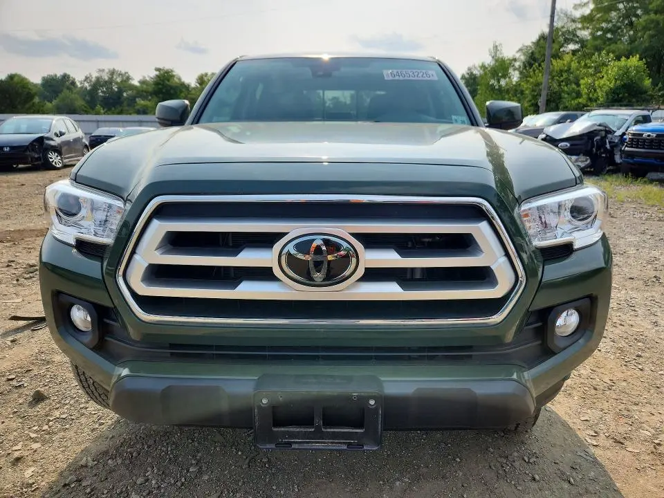 2021 TOYOTA TACOMA SR5 V6  