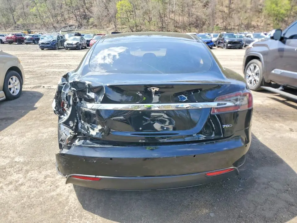 2015 TESLA MODEL S   