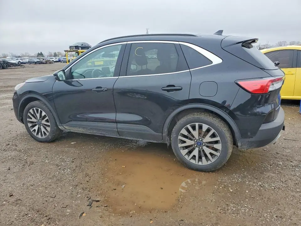 2020 FORD ESCAPE TITANIUM  