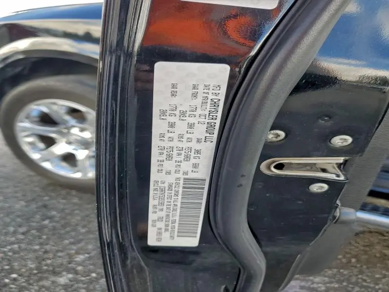 2013 RAM 1500 LARAMIE  