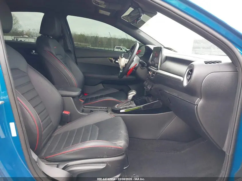 2023 KIA FORTE GT