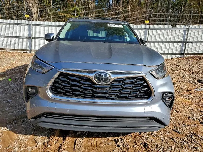 2021 TOYOTA HIGHLANDER LIMITED  