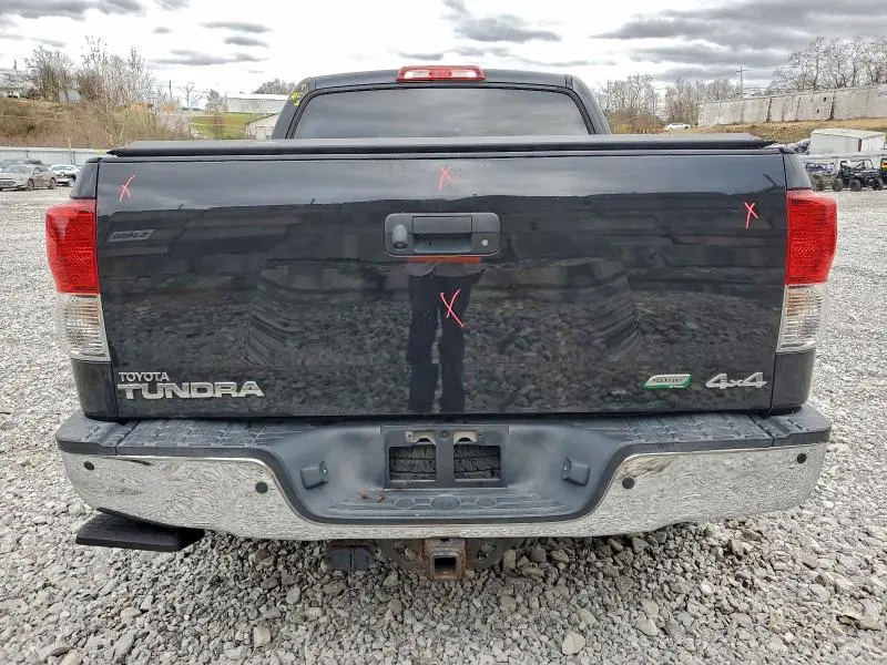2013 TOYOTA TUNDRA CREWMAX LIMITED  