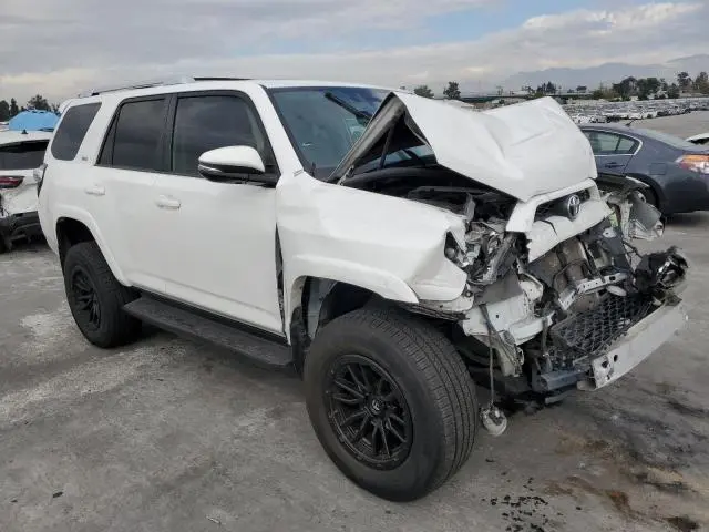 2018 TOYOTA 4RUNNER SR5/SR5 PREMIUM  