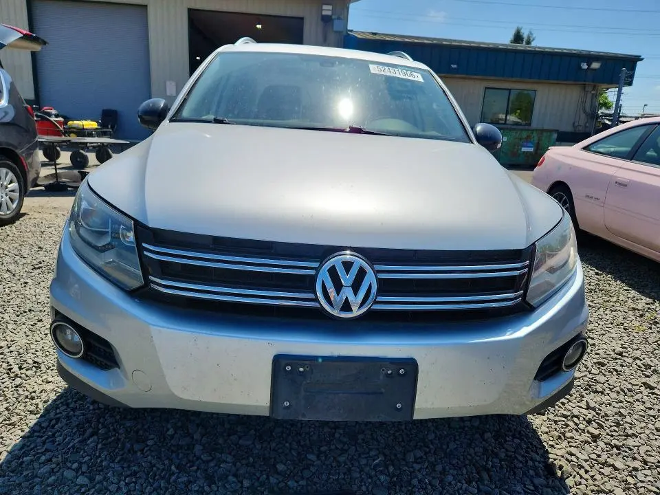 2017 VOLKSWAGEN TIGUAN SPORT  