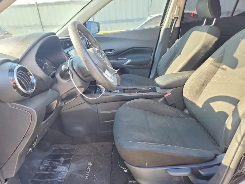 2021 NISSAN KICKS SV  