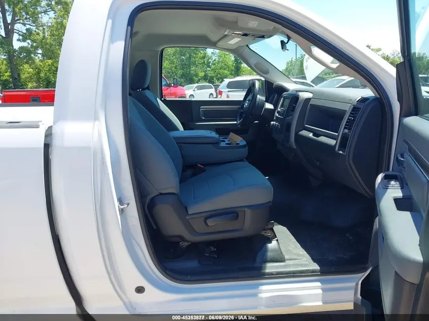 2017 RAM 1500 TRADESMAN  4X4 8' BOX