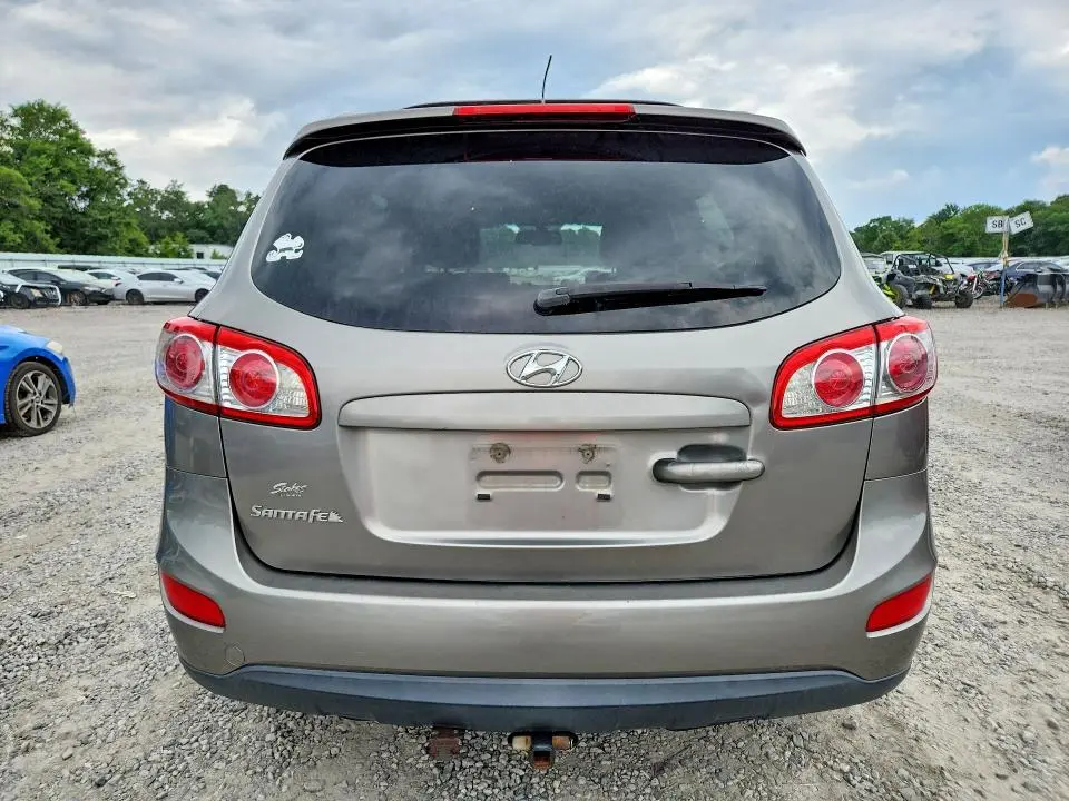 2012 HYUNDAI SANTA FE SE  