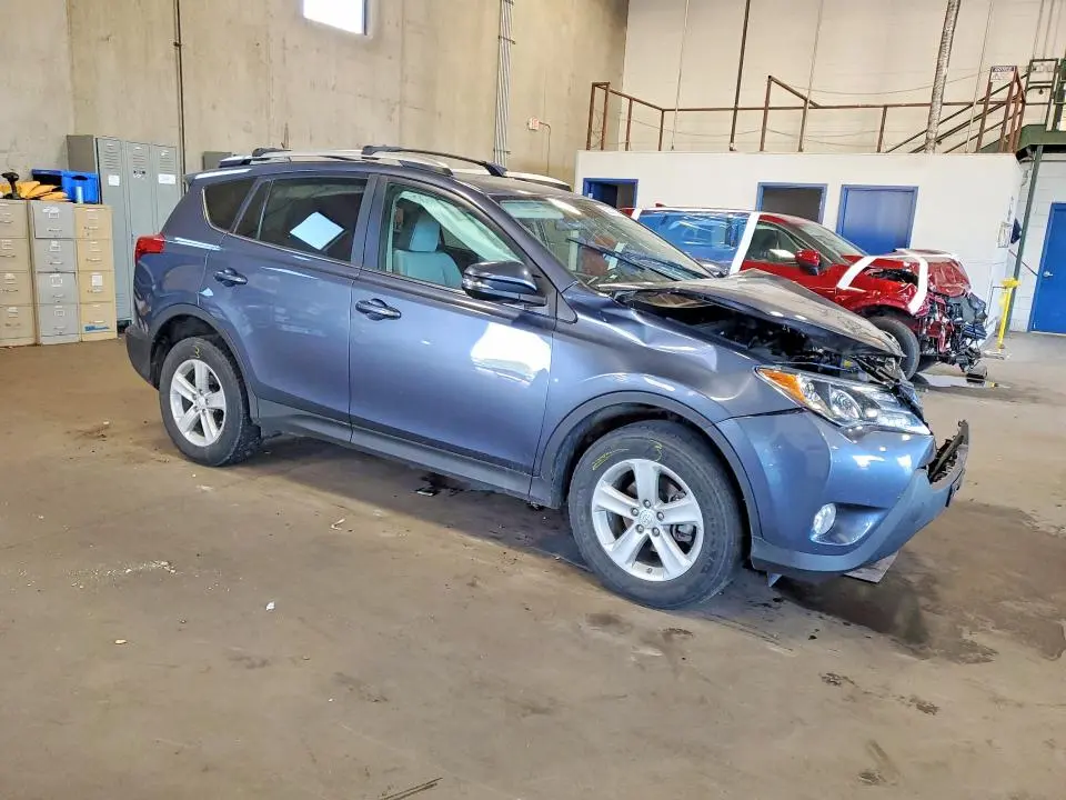 2014 TOYOTA RAV4 XLE  