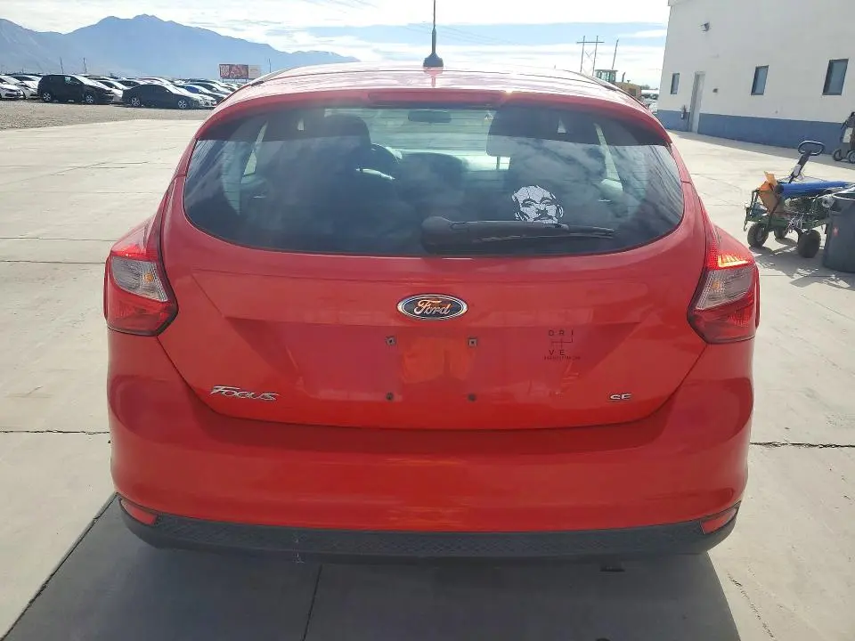 2014 FORD FOCUS SE  