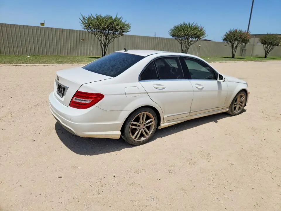 2013 MERCEDES-BENZ C 250  