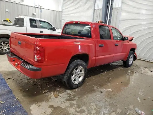 2011 DODGE DAKOTA SLT  