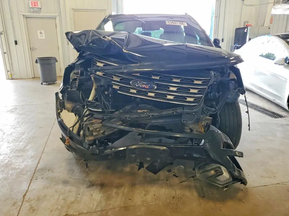 2016 FORD EXPLORER XLT  