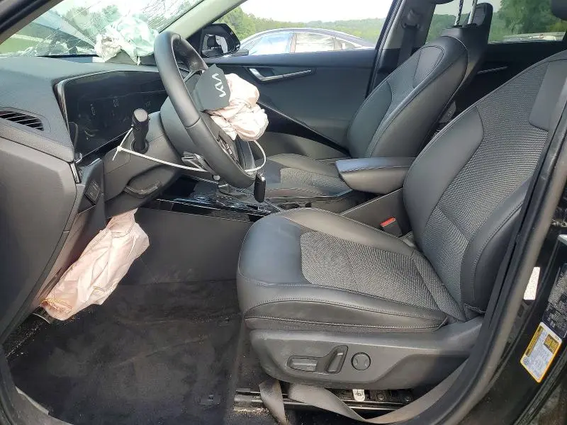 2024 KIA NIRO EX  