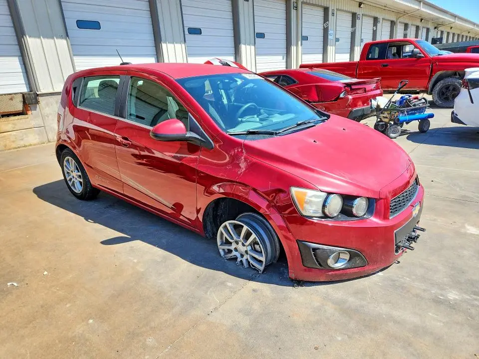 2015 CHEVROLET SONIC LT  