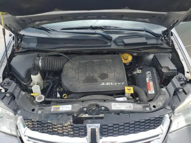 2016 DODGE GRAND CARAVAN SE  