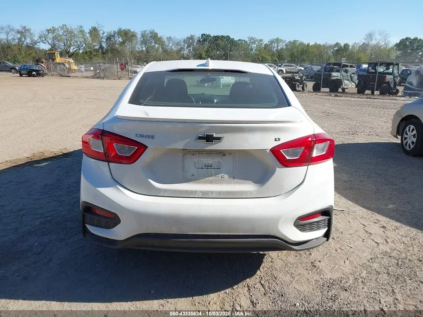 2018 CHEVROLET CRUZE LT AUTO
