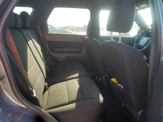 2010 FORD ESCAPE XLT  