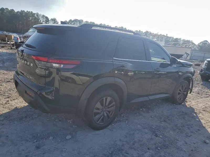 2024 NISSAN PATHFINDER SV  