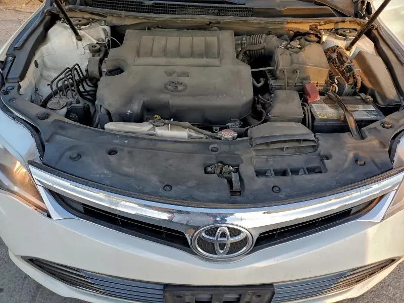 2015 TOYOTA AVALON XLE  