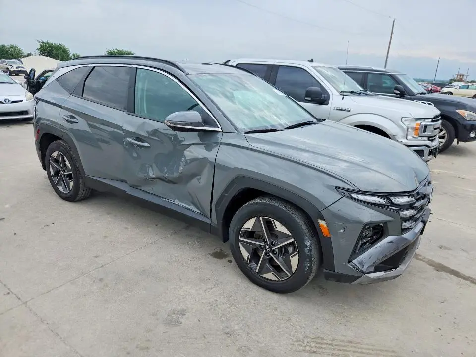 2025 HYUNDAI TUCSON SEL  
