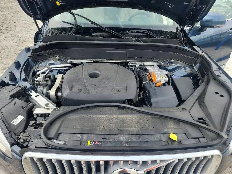 2025 VOLVO XC90 PLUS  