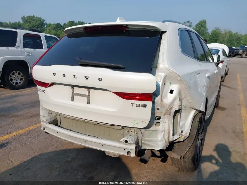 2018 VOLVO XC60 HYBRID T8 INSCRIPTION