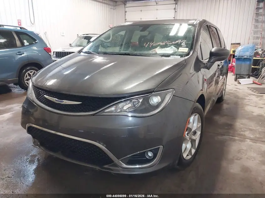 2019 CHRYSLER PACIFICA TOURING PLUS