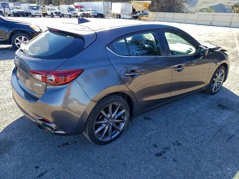 2018 MAZDA 3 GRAND TOURING  