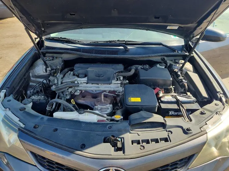 2013 TOYOTA CAMRY SE  