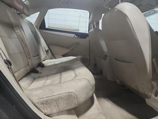 2012 VOLKSWAGEN PASSAT SE