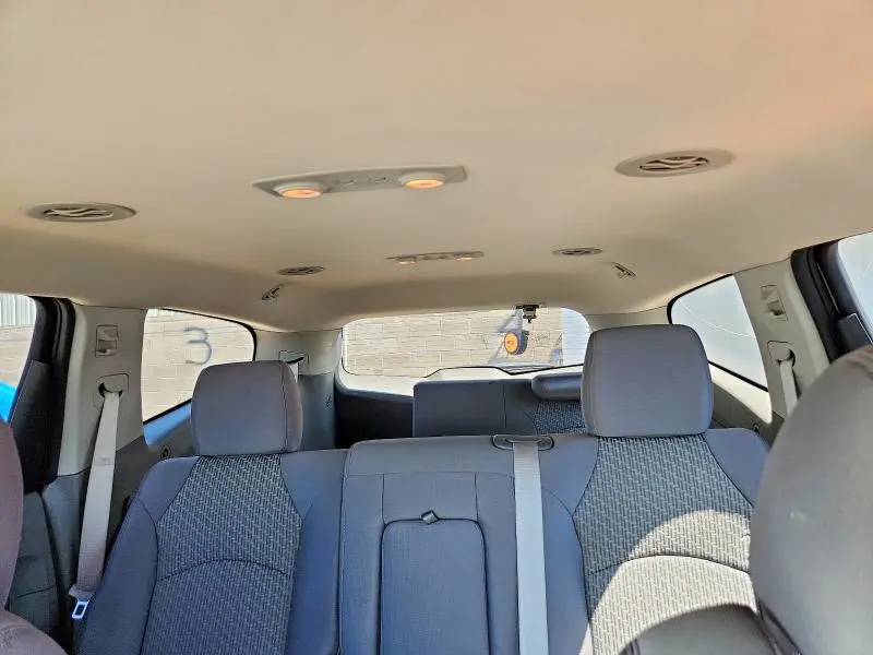 2011 CHEVROLET TRAVERSE LS  