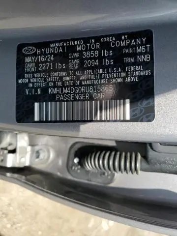 2024 HYUNDAI ELANTRA SEL  