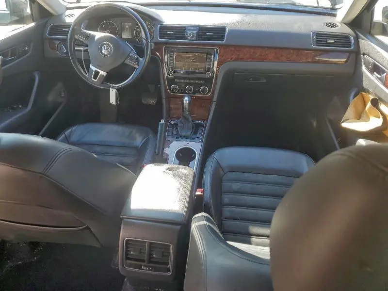 2013 VOLKSWAGEN PASSAT SEL  