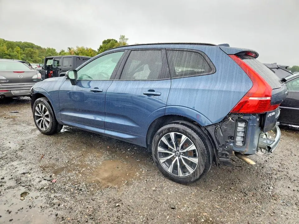 2024 VOLVO XC60 PLUS  