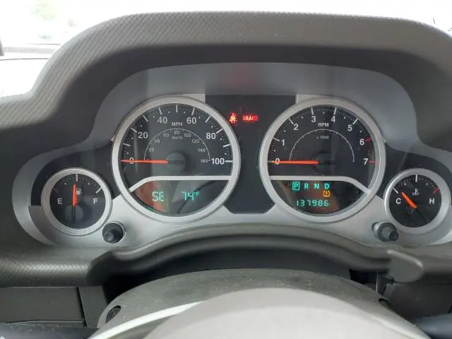 2010 JEEP WRANGLER UNLIMITED SAHARA  
