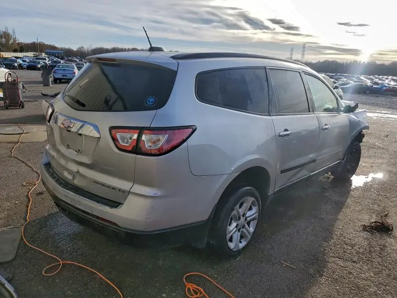 2016 CHEVROLET TRAVERSE LS  