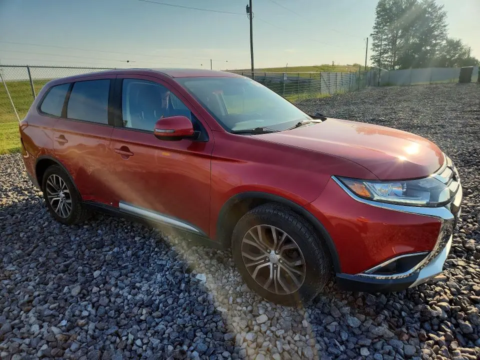 2018 MITSUBISHI OUTLANDER SE  